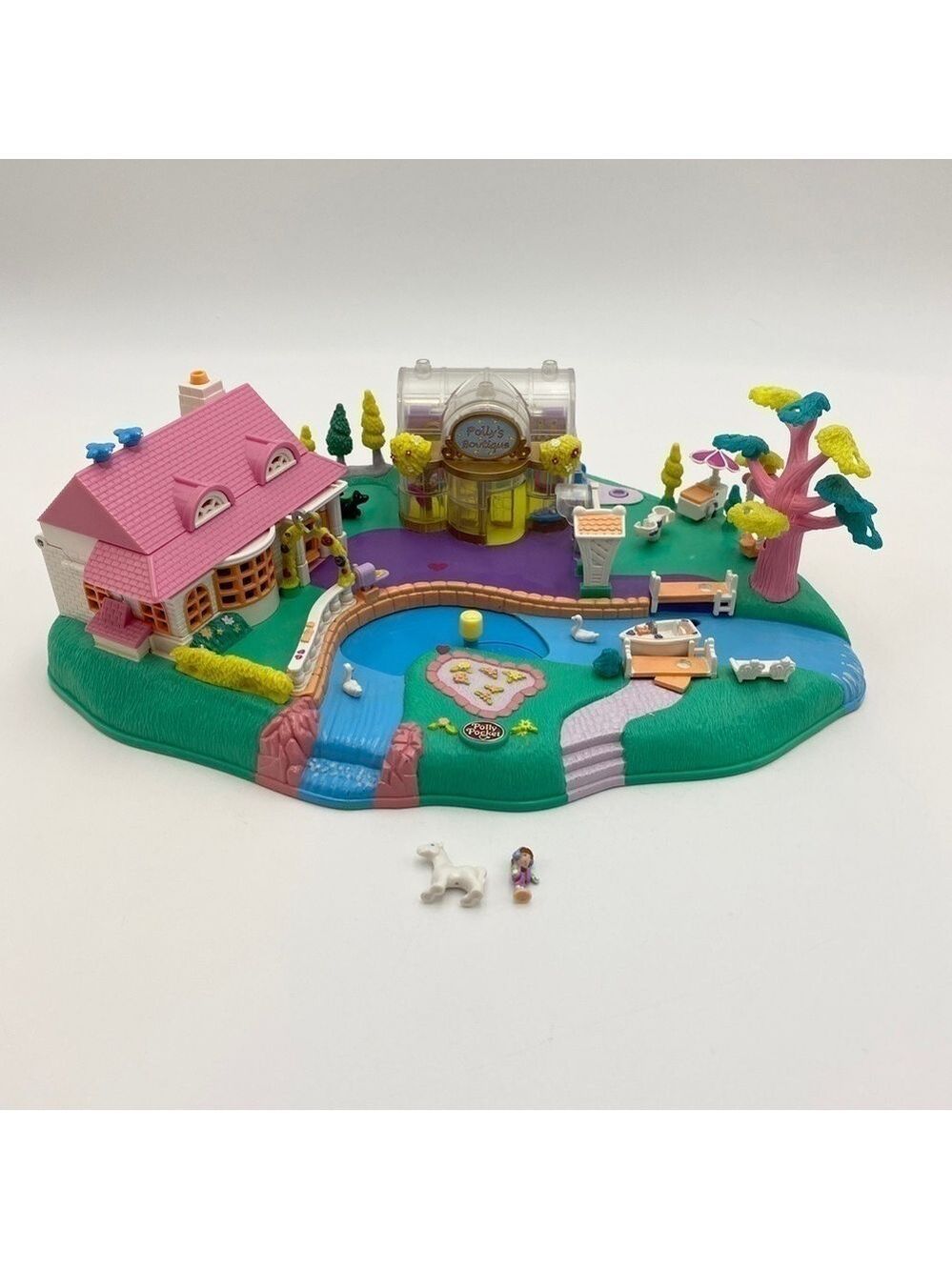 Vintage 1996 Polly Pocket Polly’s Magical Movin’ Pollyville Playset w/ Polly